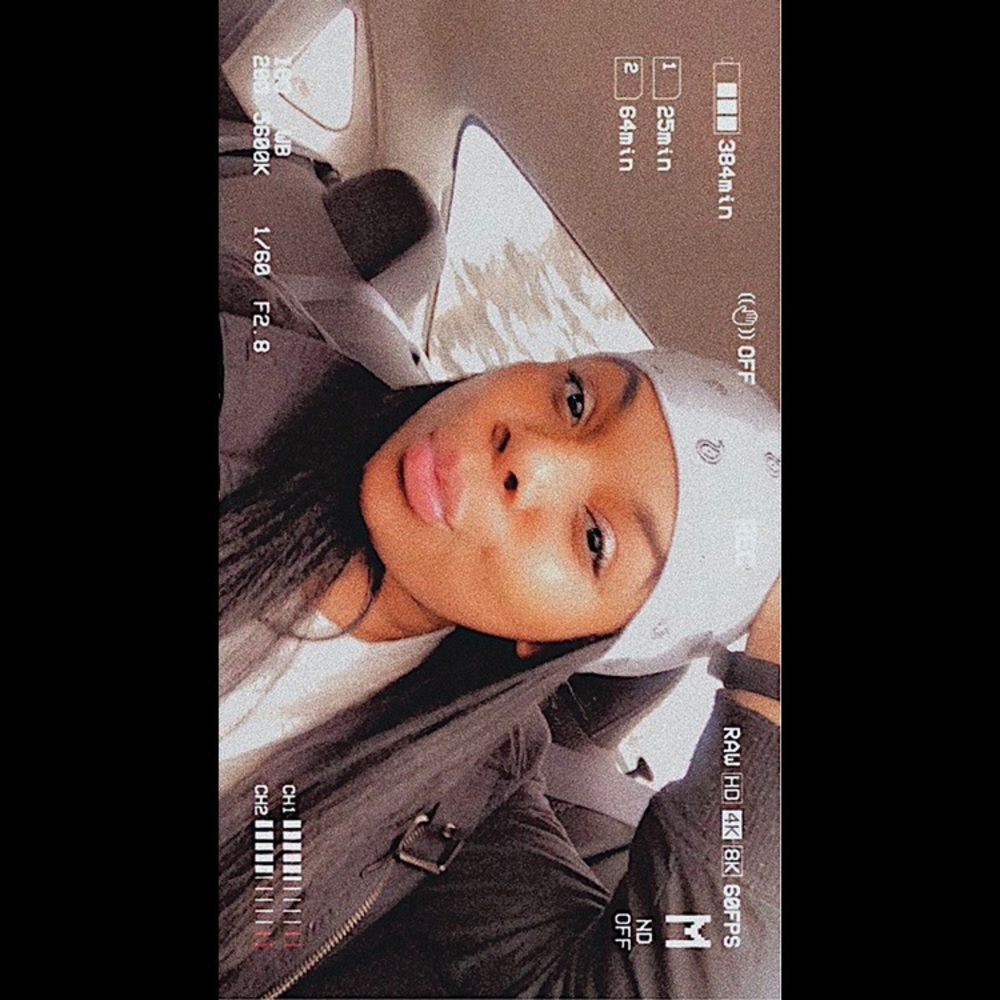 Meet your Posher, Alena